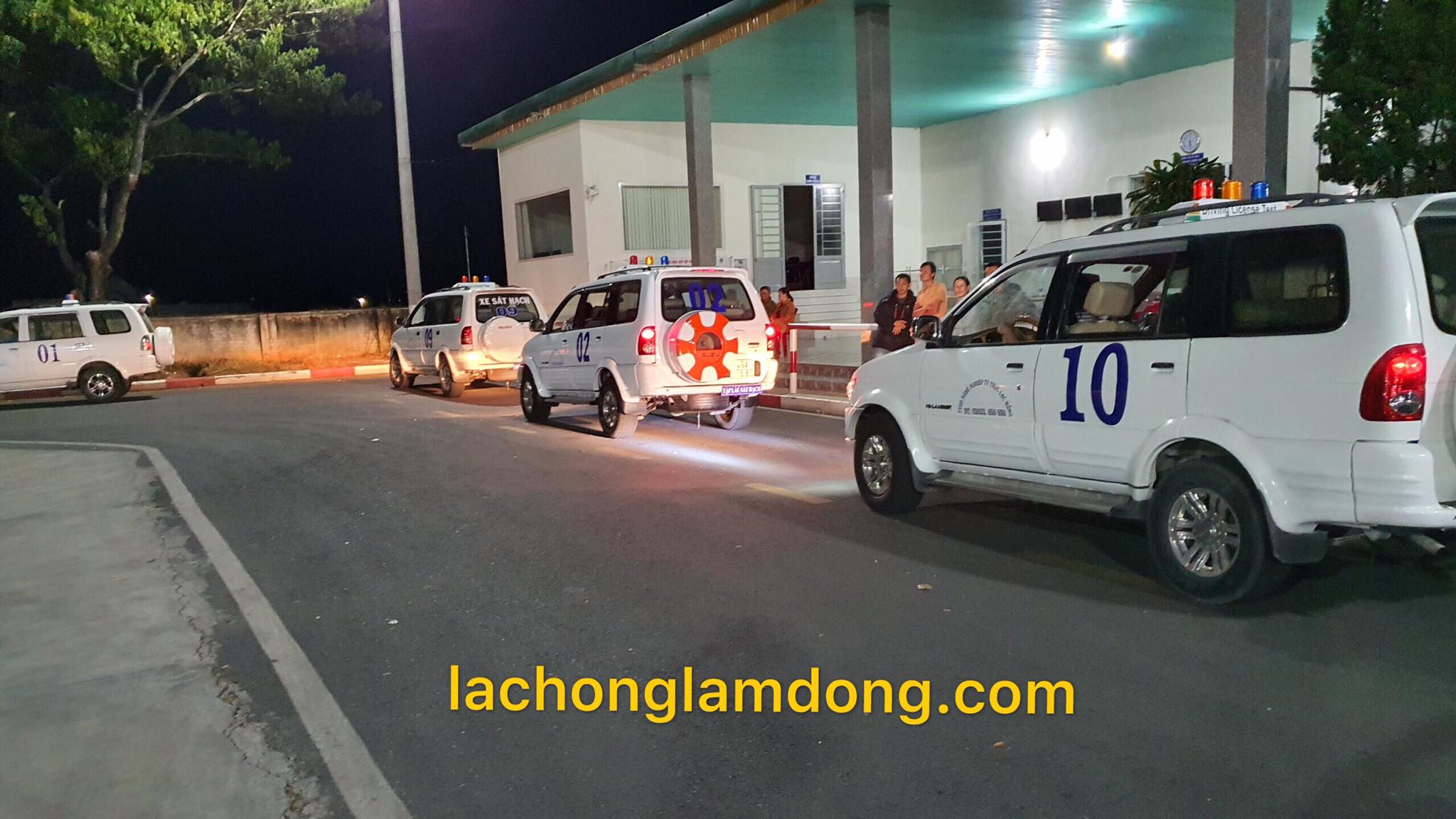 Thời gian học lái xe tại Lạc Hồng rất linh hoạt, bạn có thể sắp xếp lịch học riêng với giáo viên để tiện cho công việc